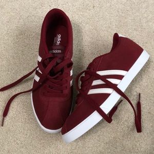 BRAND NEW!!! Women’s 7.5 red Addidas.
